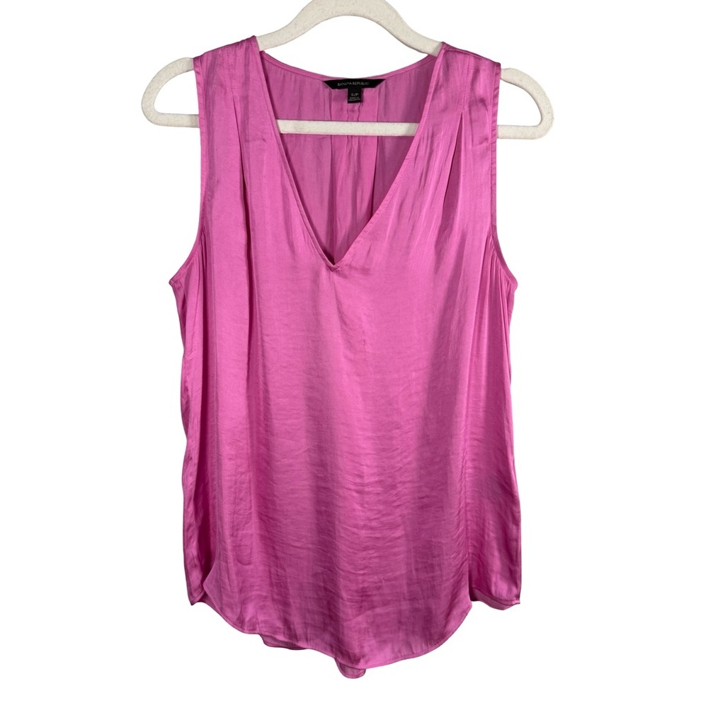 Banana Republic Fuchsia V-Neck Tank Top Size S Minimalist Office Business Casual